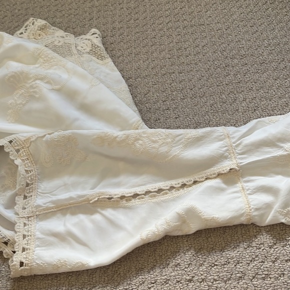DEMOCRACY BOHO top crochet embroidery flared sleeves cream size small - Picture 7 of 9